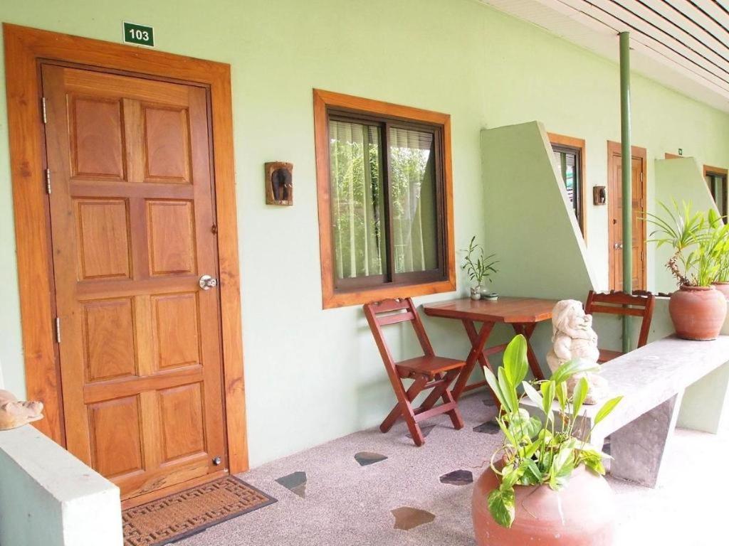 Baan Sala Lung Dam Hotel 波普托 外观 照片